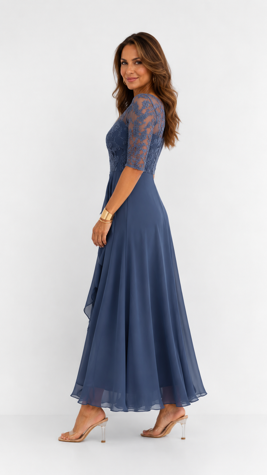Robe Eugénie — vue de profil avec manches trois-quarts