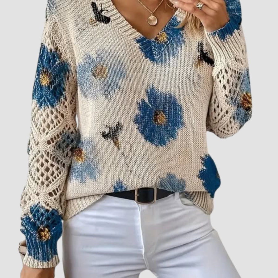 Pull fleuri col V — vue de profil, silhouette ample et élégante