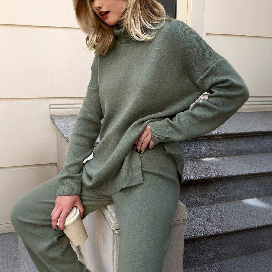 Sweat col roulé oversize — détail du col roulé et encolure