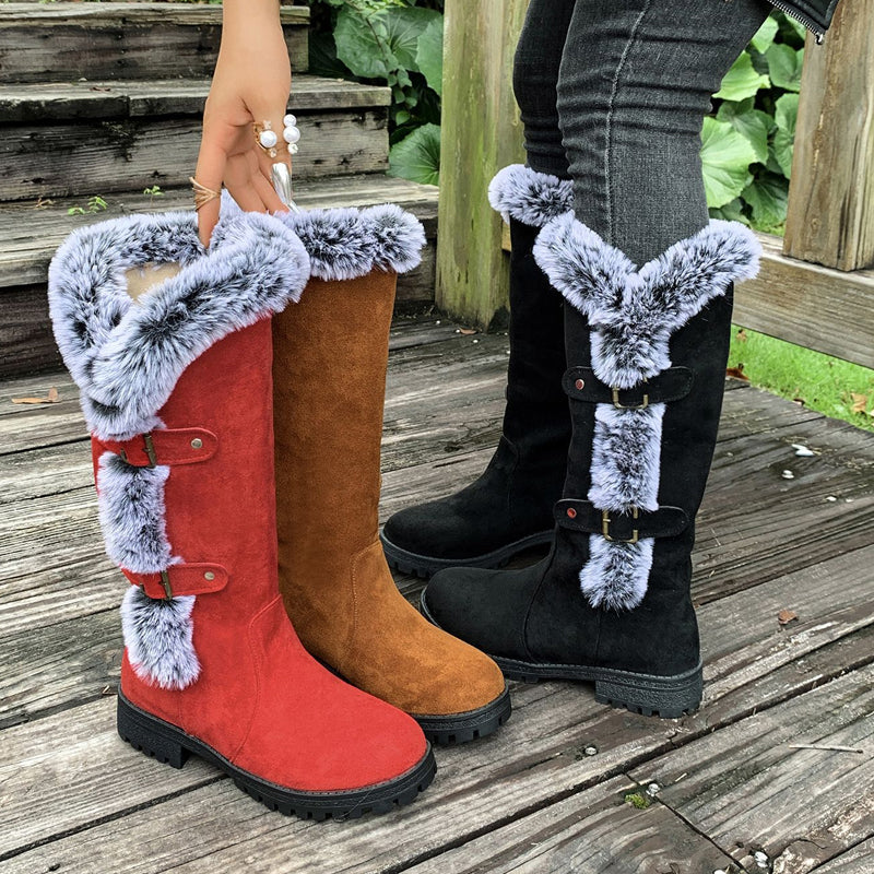 Botas Altas com Fivelas e C cano ajustado