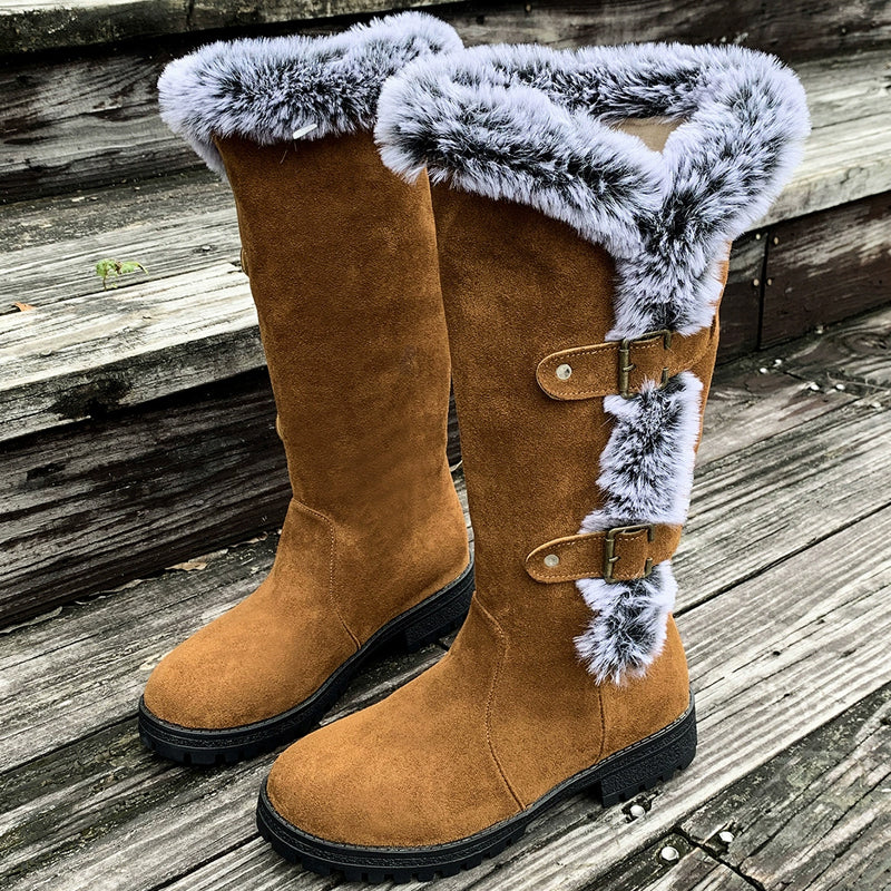 Botas Altas com Fivelas e C cano ajustado