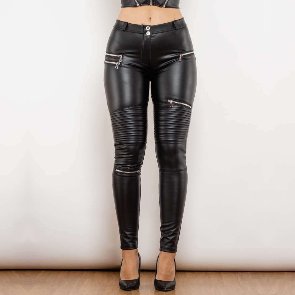 Pantalon en cuir noir moulant pour femmes