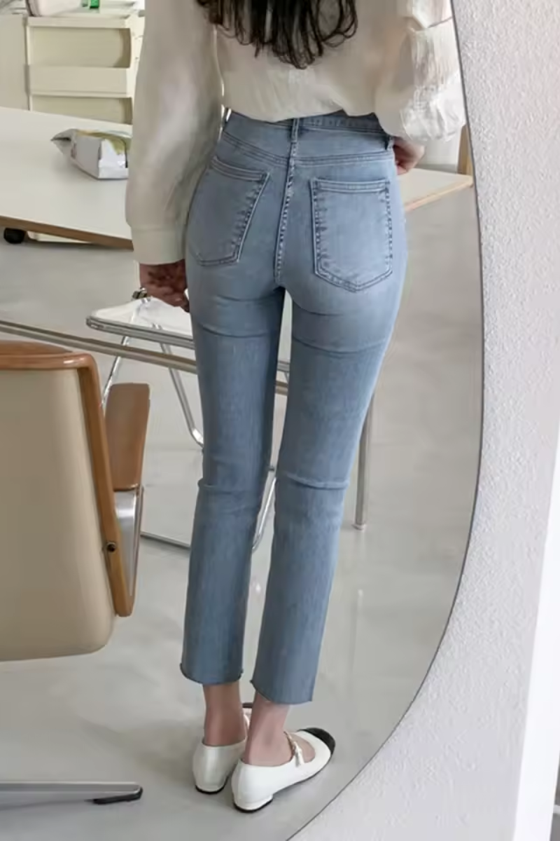 Lila | Jean droit bleu clair pour femme