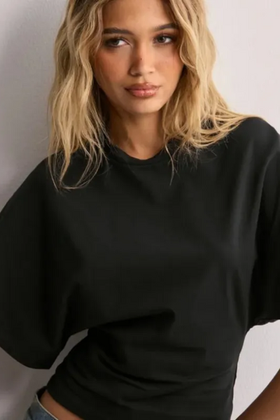 Nora | T-shirt à manches chauve-souris pour femme