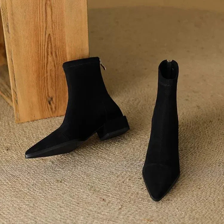 Bottines à Talon Bas et Bout Fin