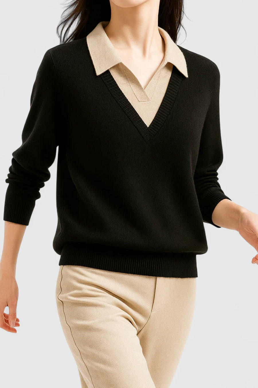 Pull Col Montant Boutons Contrastants