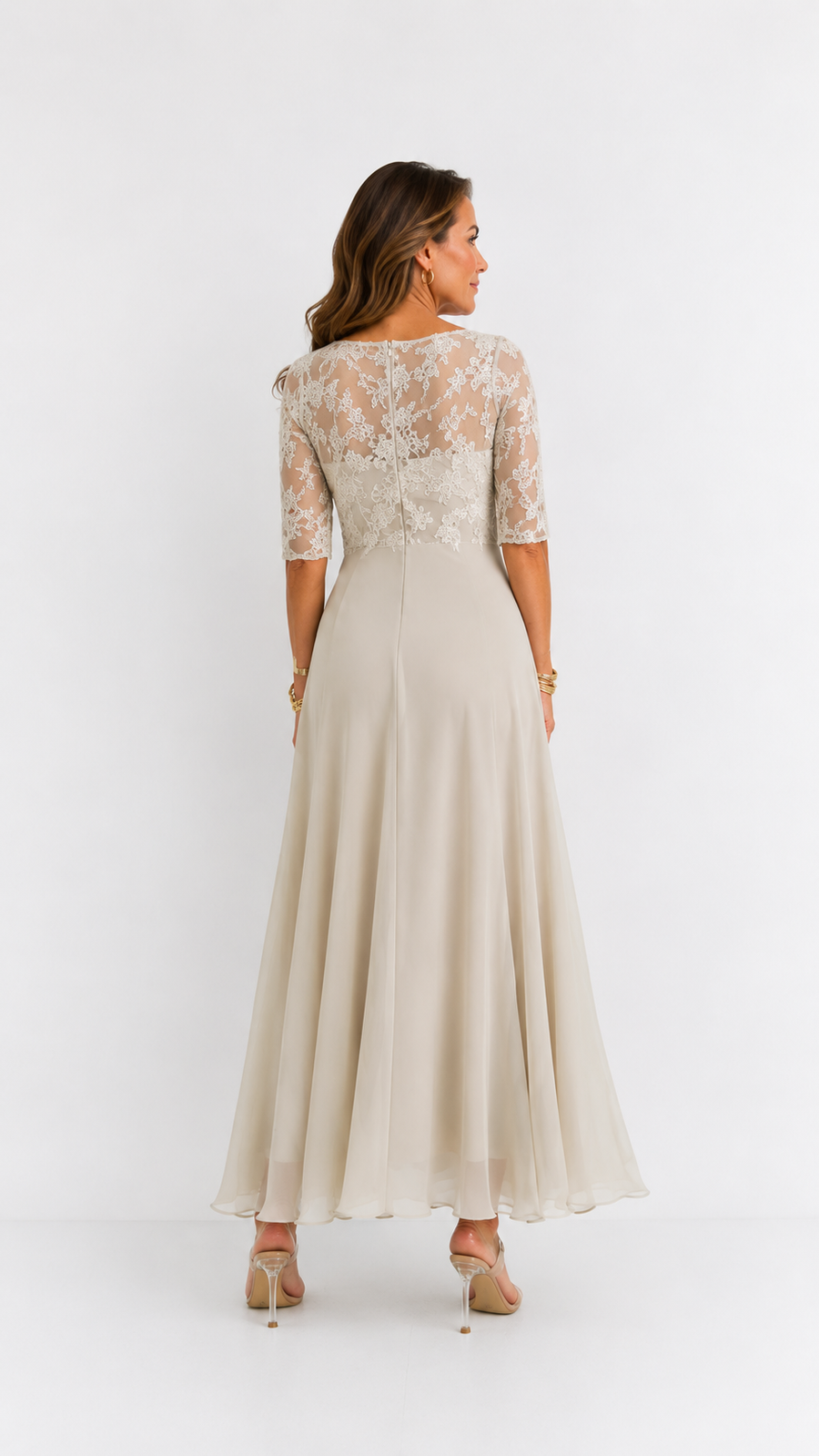 Robe Eugénie — détail de l'ourlet asymétrique