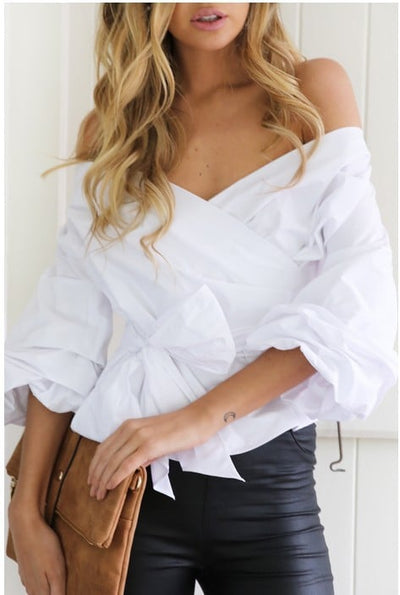 Noelle - Blouse courte croisée en dentelle