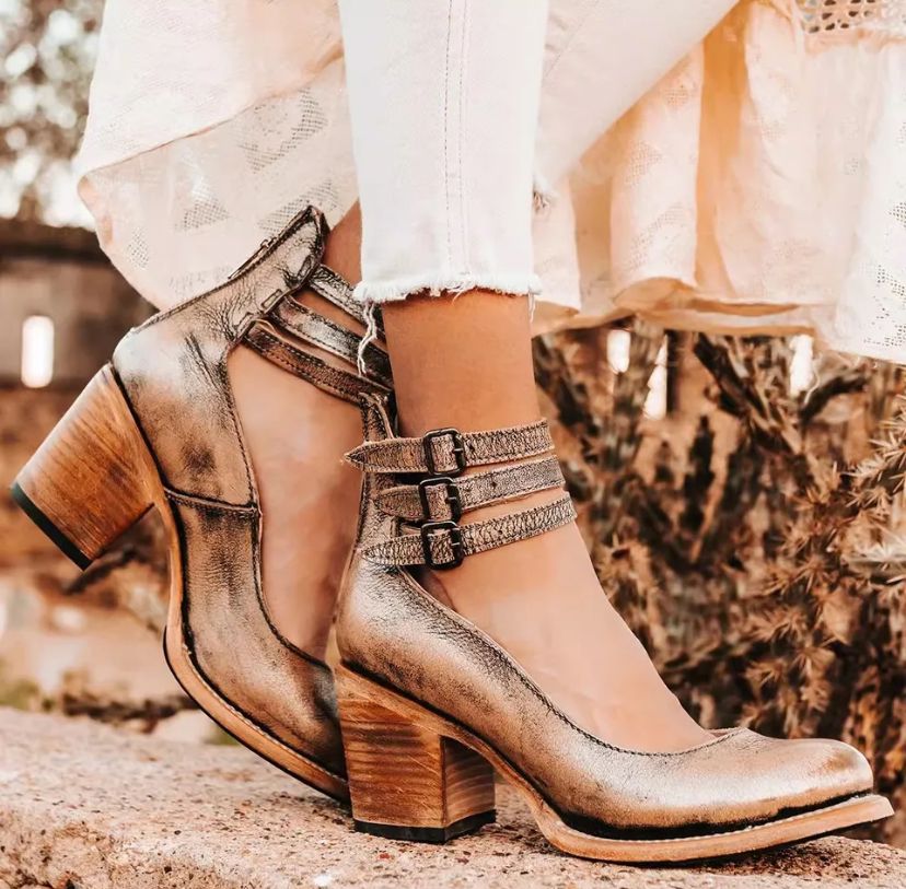 Steffie - Hauts Talons En Bois