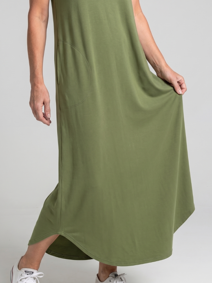 Robe Midi Tropical — angle trois-quarts, coupe fluide