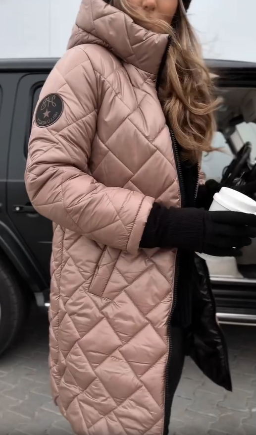 Denise | Élégante veste matelassée en duvet avec capuche