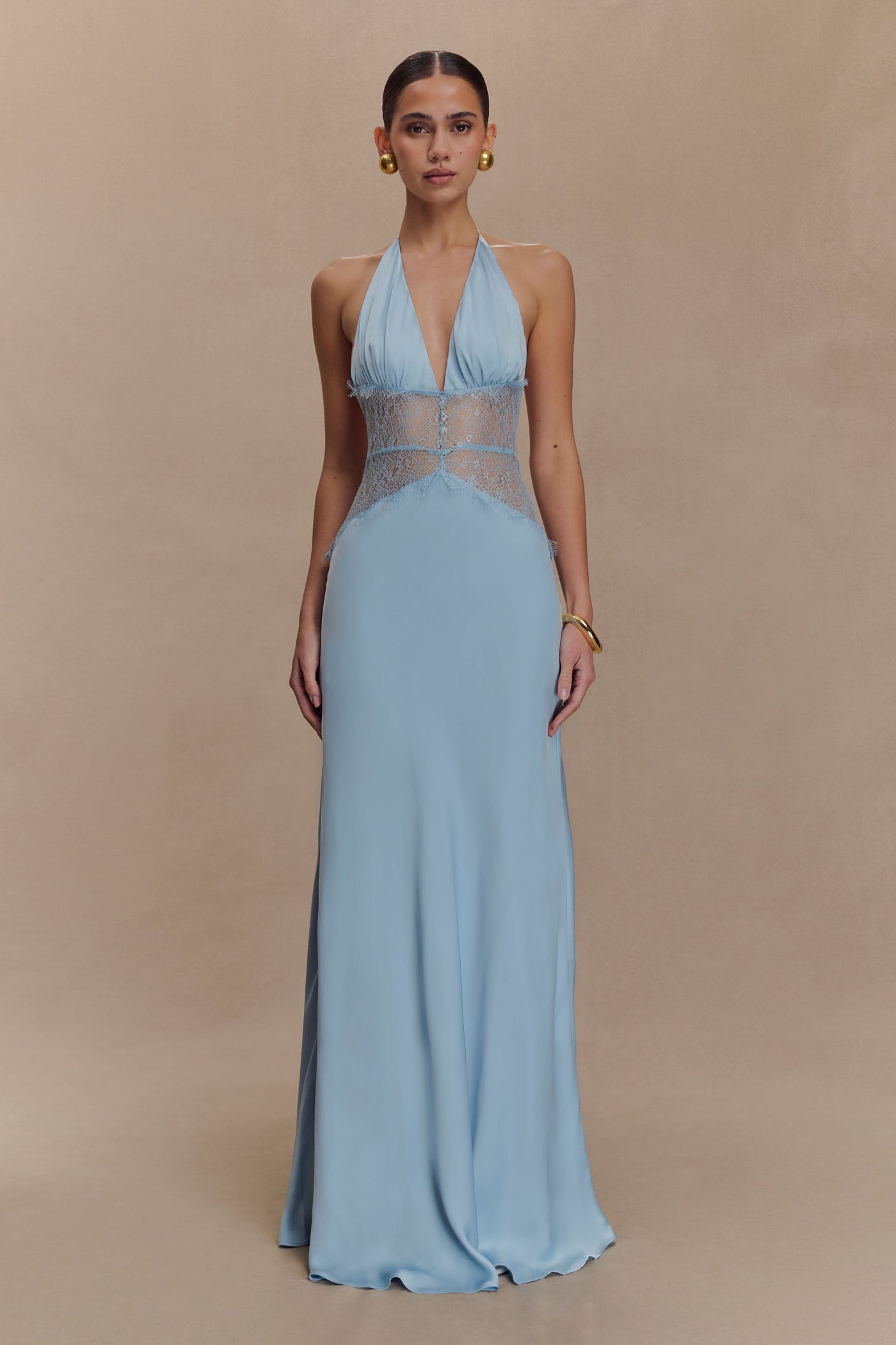Kalira | Robe longue en satin à dentelle