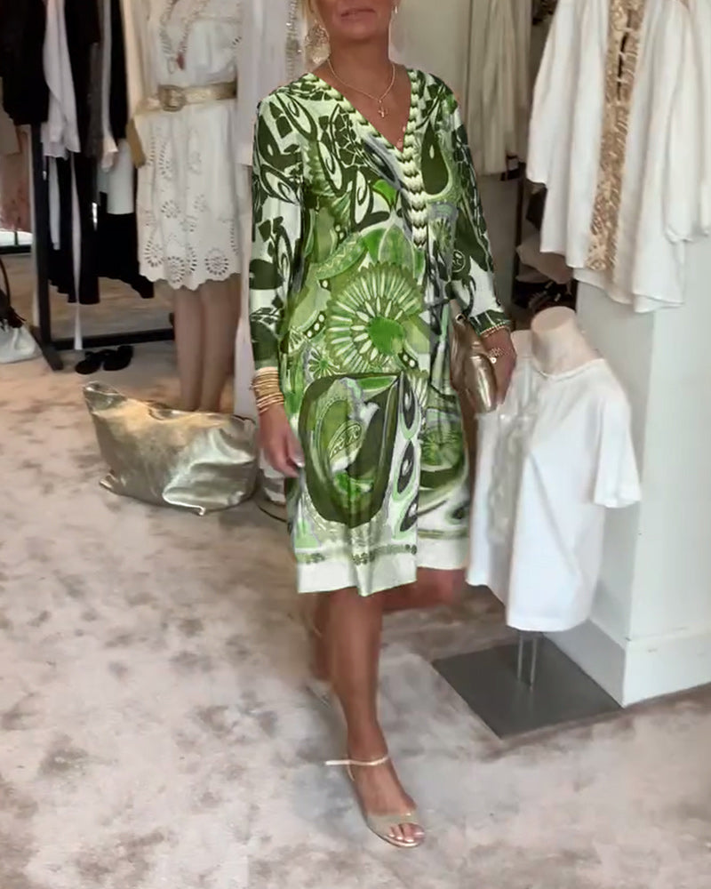 Robe imprimée col en V — allure générale et tombé