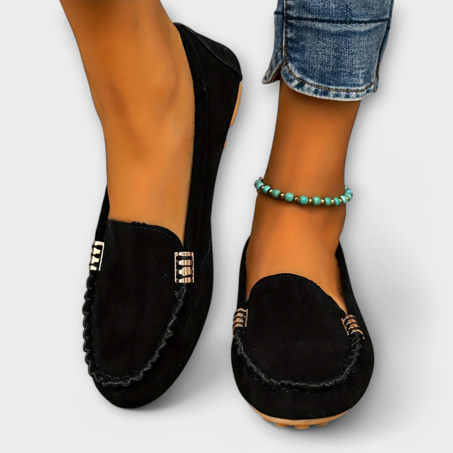 Mocassins à enfiler détails métallisés — détail des ornements métallisés