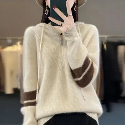 Pull col roulé ample — vue de profil avec tombé souple