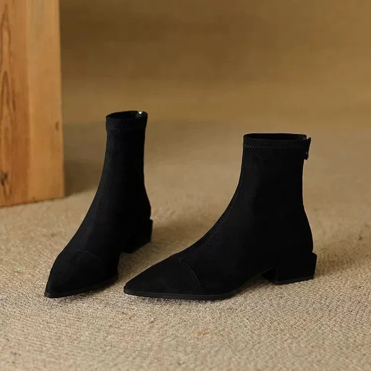 Bottines à Talon Bas et Bout Fin