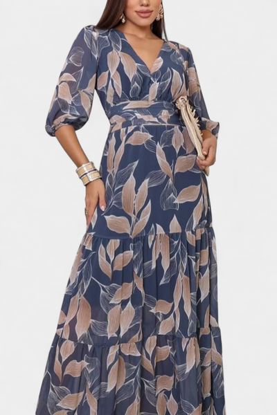 Aísha Robe longue fluide à motif floral et feuilles