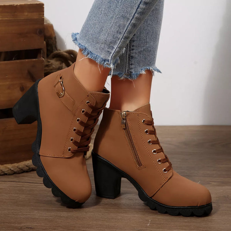 Bottines à Talon Bloc et Laçage Raffiné