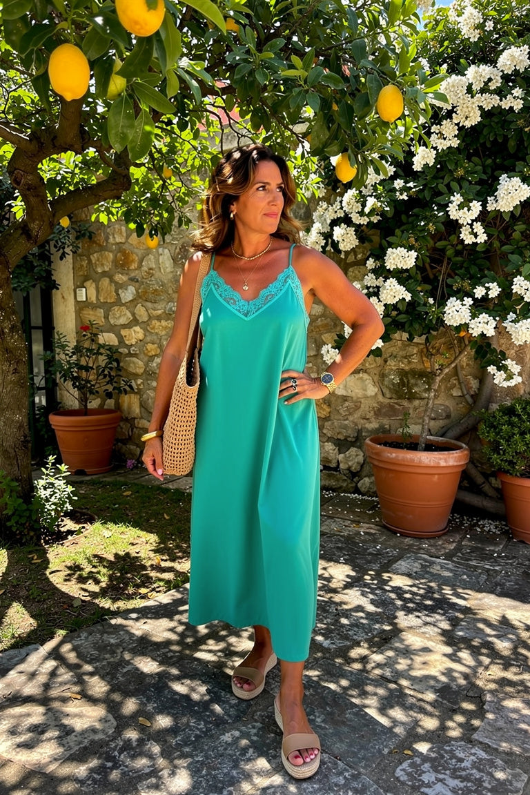 Robe Maxi Dentelle - Élégance Intemporelle pour Femme — Vert (Presque épuisé) — Estée Paris