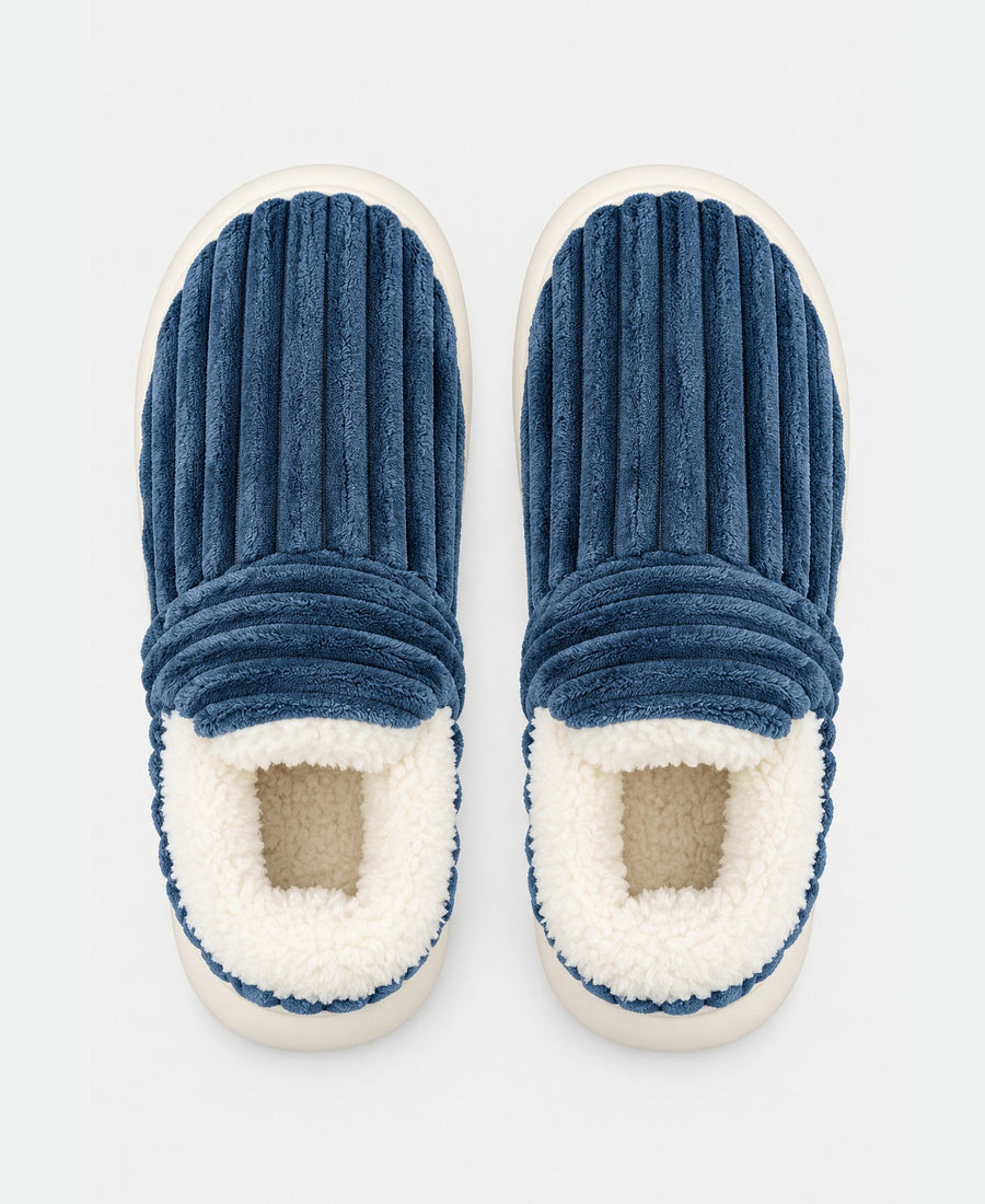 Chaussons mules douillets — vue de trois quarts