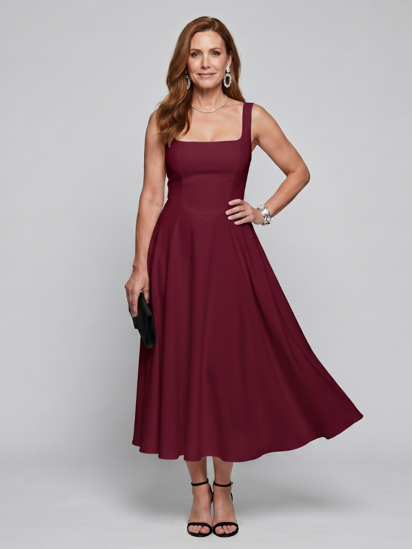 Robe Midi encolure carrée — vue de dos avec coupe de la jupe