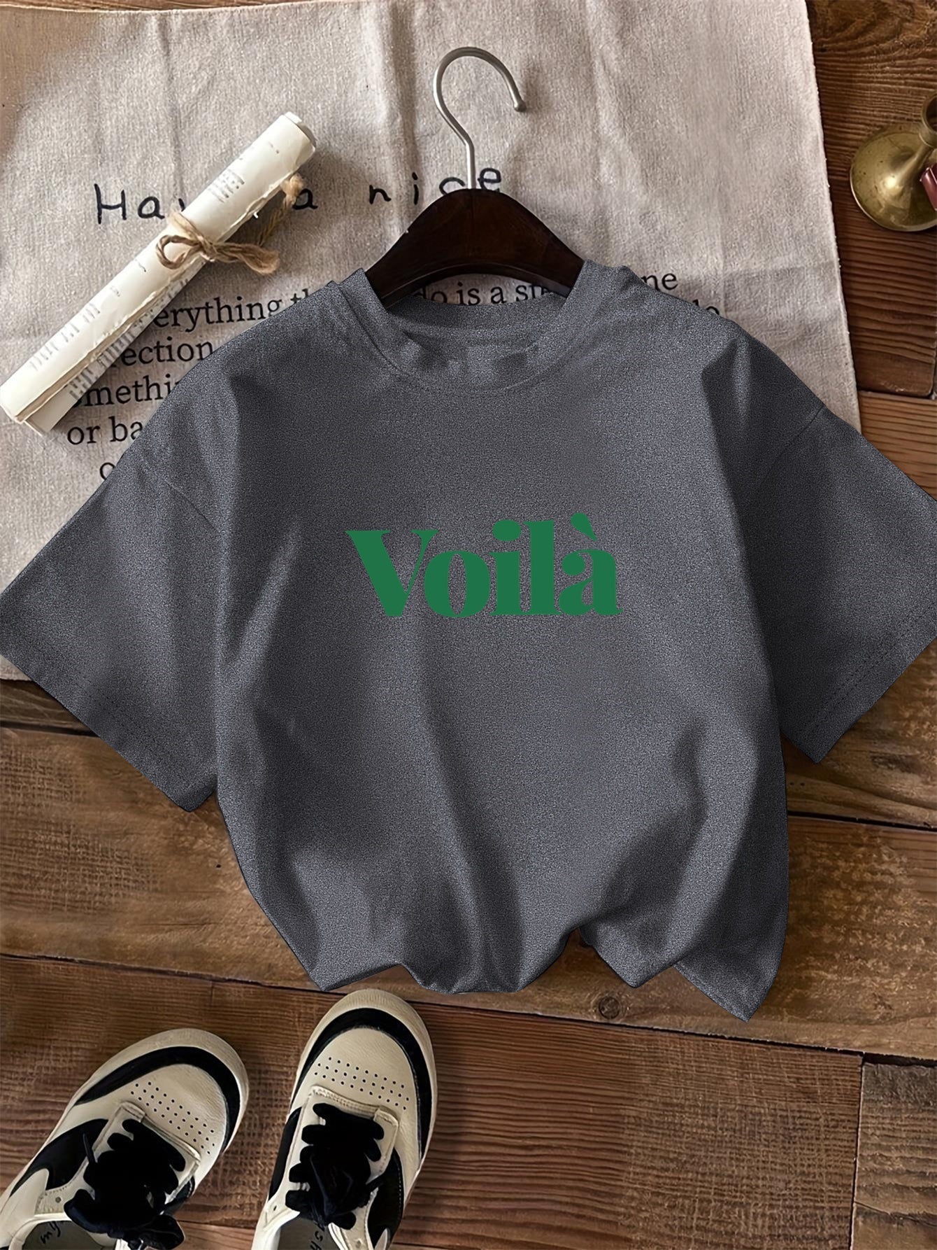 T-shirt graphique décontracté - Texte imprimé Voilà et col rond