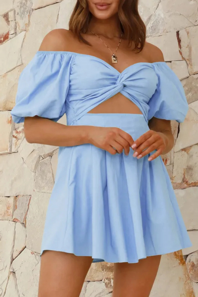 Celeste | Robe plissée à épaulettes et à manches lanternes