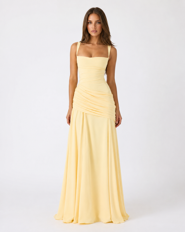 Vestido largo elegante con escote cuadrado fruncido