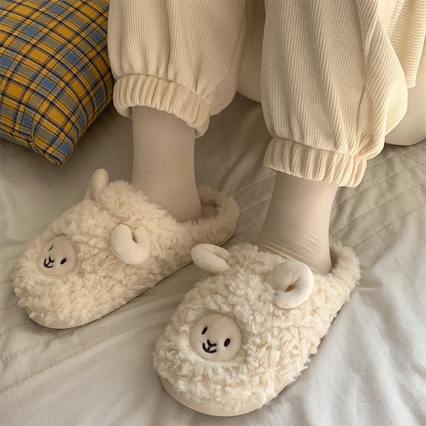 Pantufas Fechadas de Biqueira Redonda com Padrão Animal