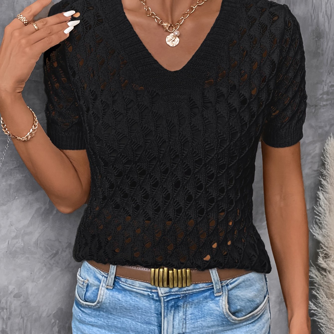 Top en maille - Découpe fine et col en V