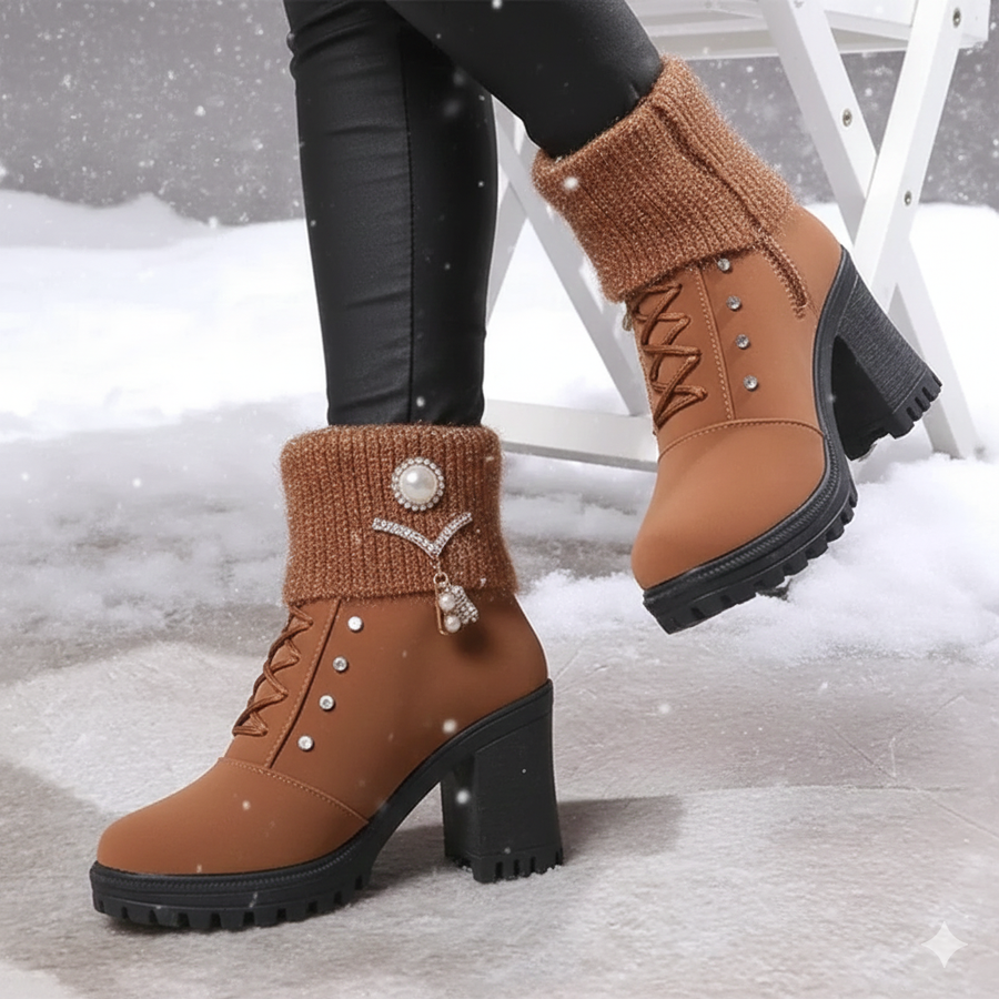 Botins com salto grosso e dobra aconchegante