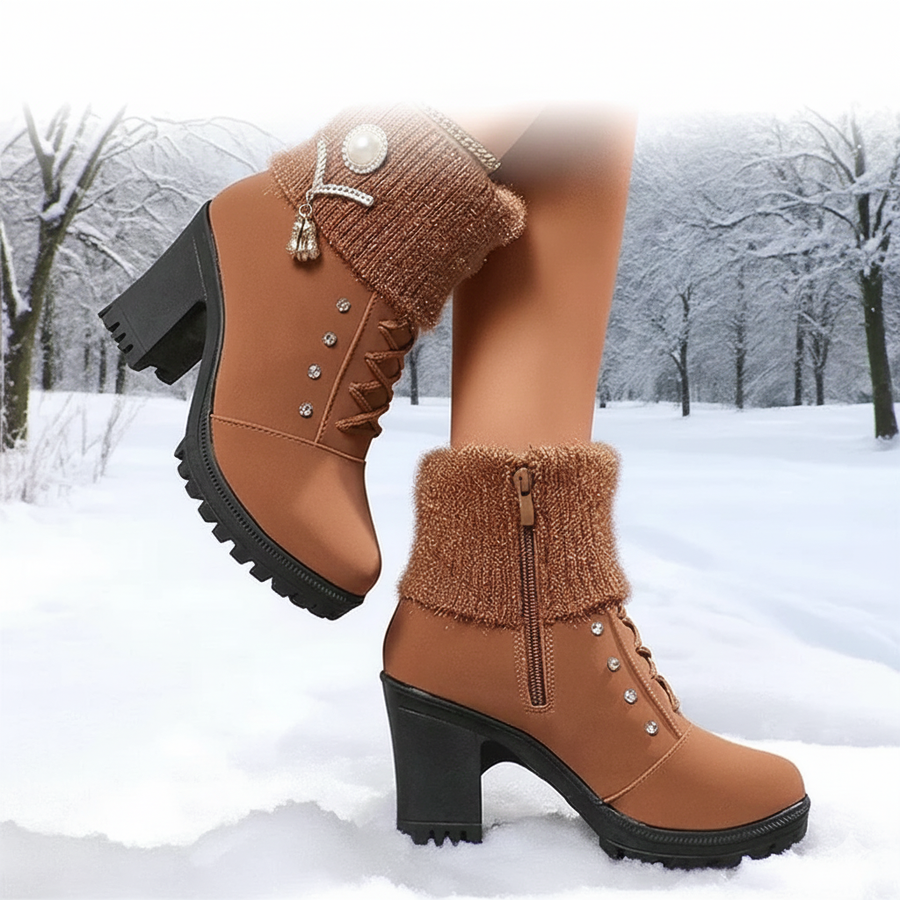 Botins com salto grosso e dobra aconchegante