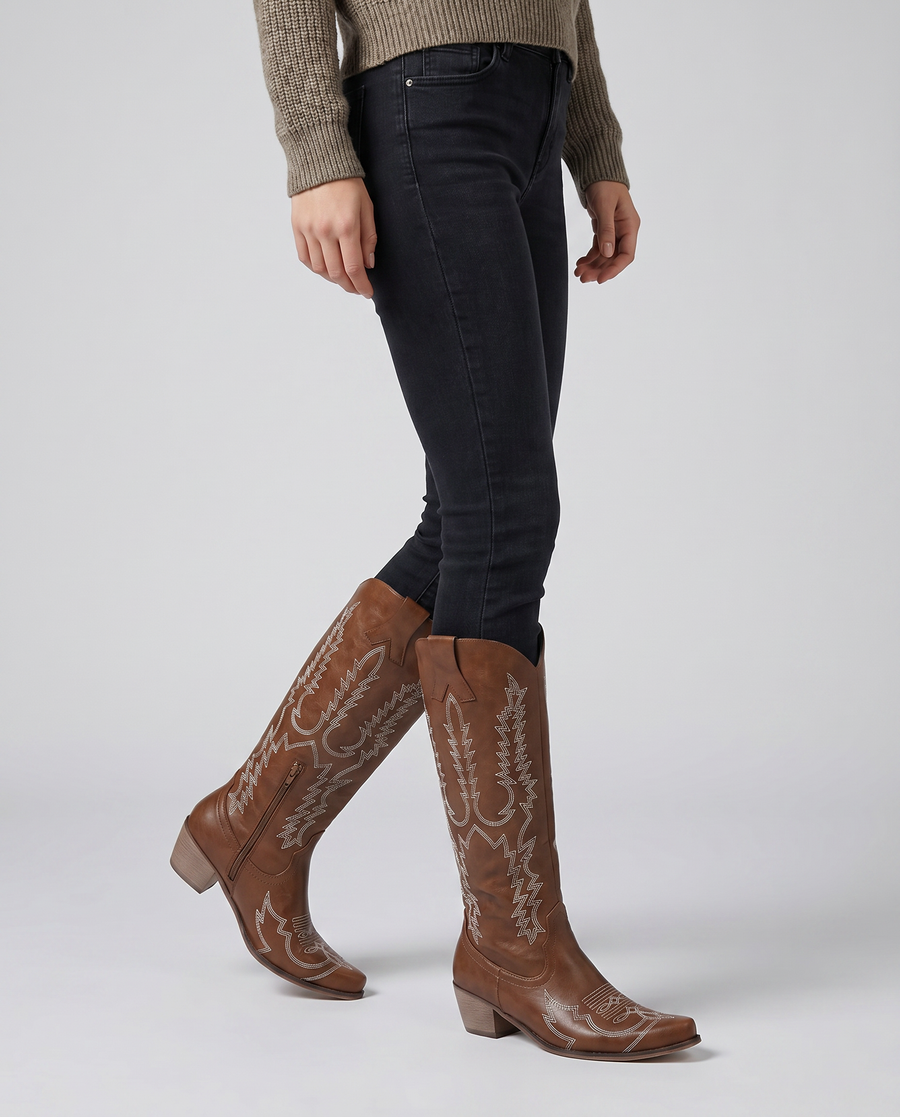 Bottes Hautes à Broderies Contrastées