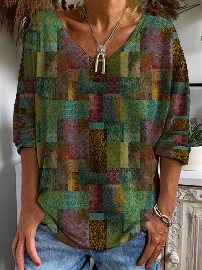 T-shirt à manches longues avec col en V et motifs géométriques