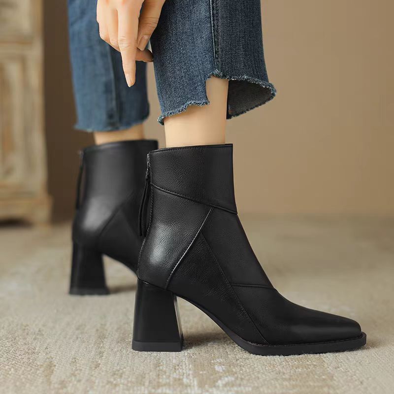 Bottines à Bout Carré et Talon Bloc