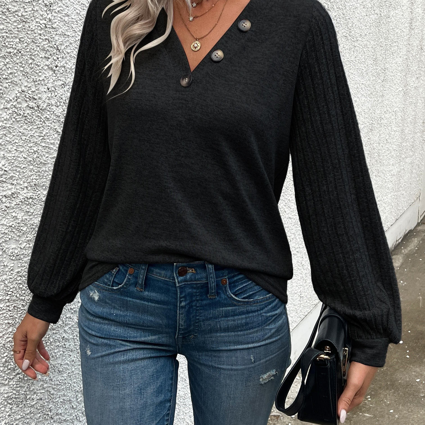 T-shirt en coton-polyester - Col en V et fermeture à boutons