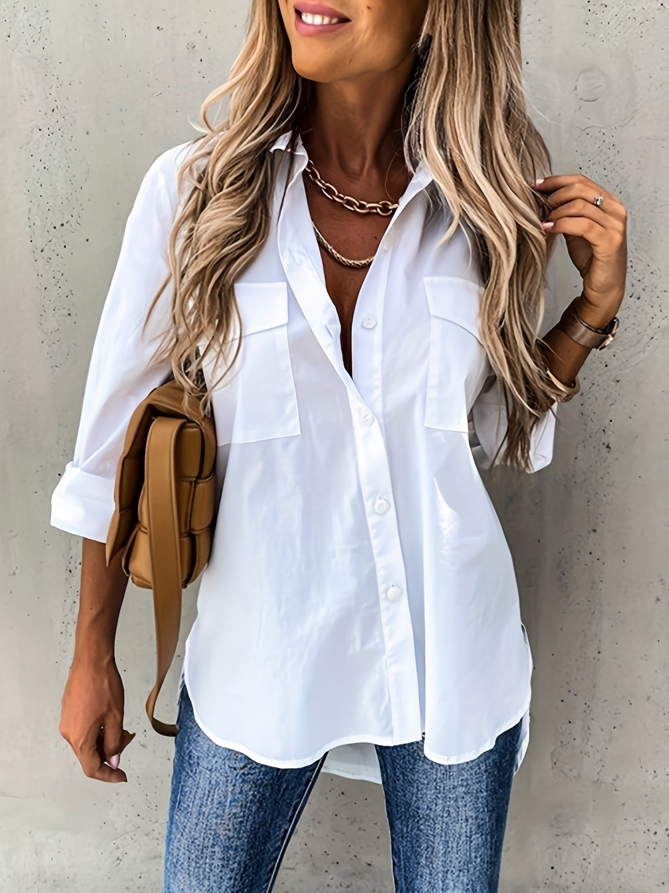 Chemise à manches longues avec boutons - tissu semi-transparent et col à revers