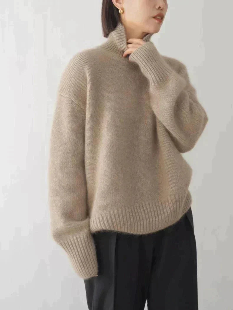 Pull Agnes en cachemire — détail du col roulé