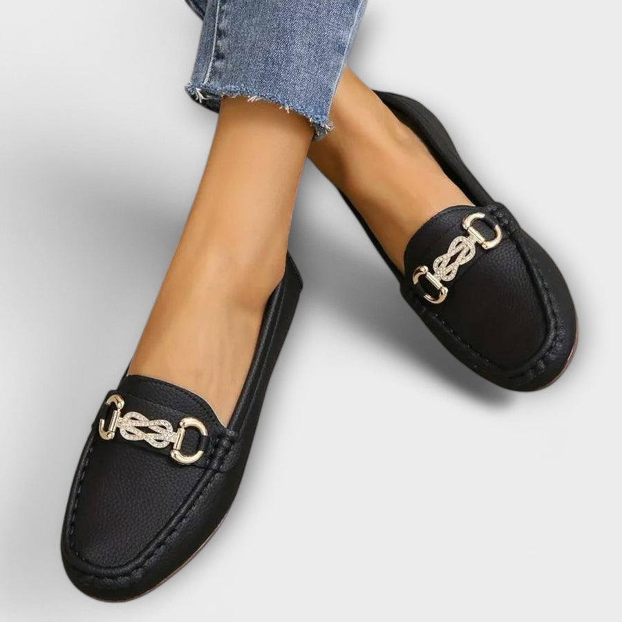 Mocassins Essenciais de Corte Clássico