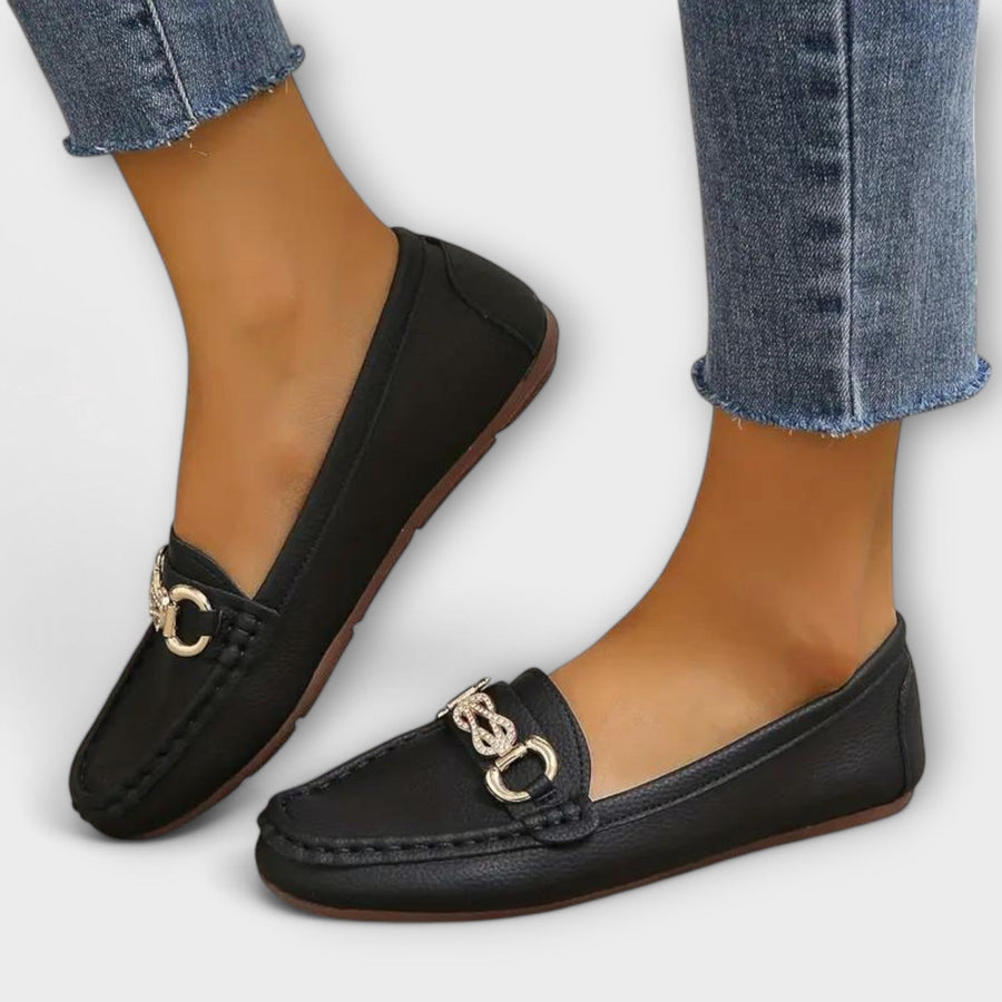 Mocassins Essenciais de Corte Clássico
