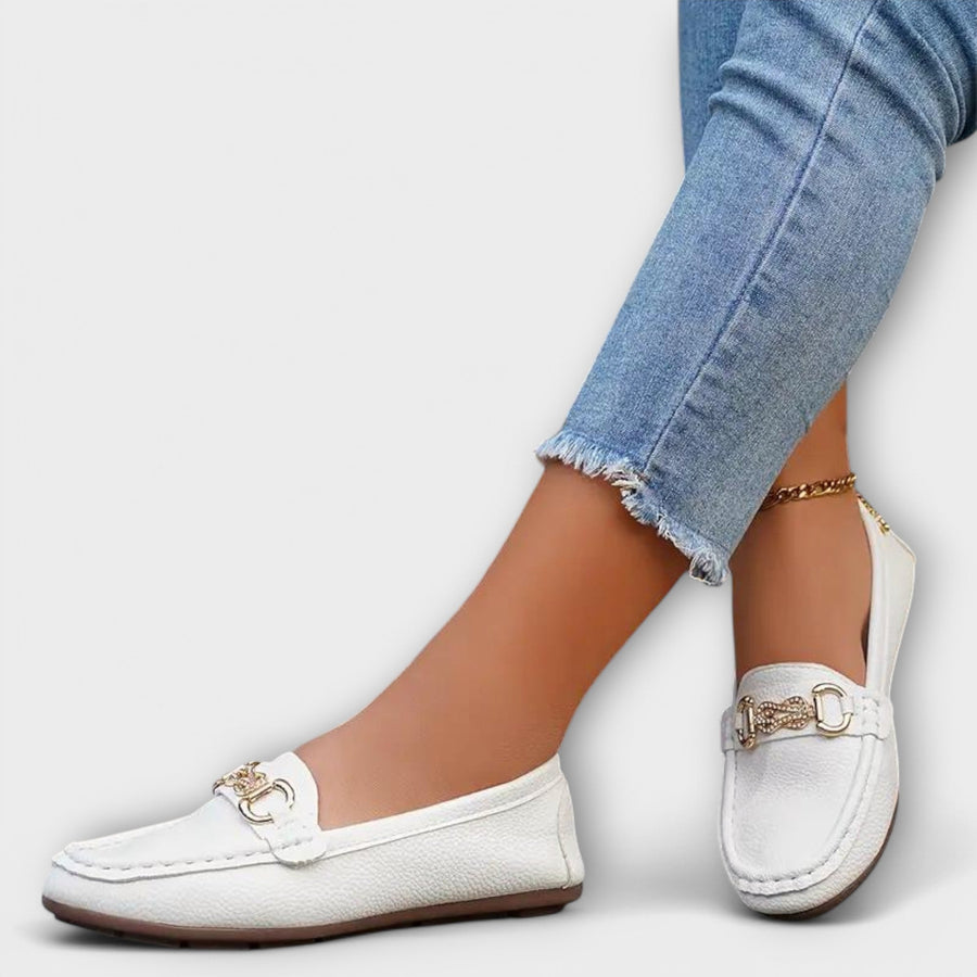 Mocassins Essenciais de Corte Clássico