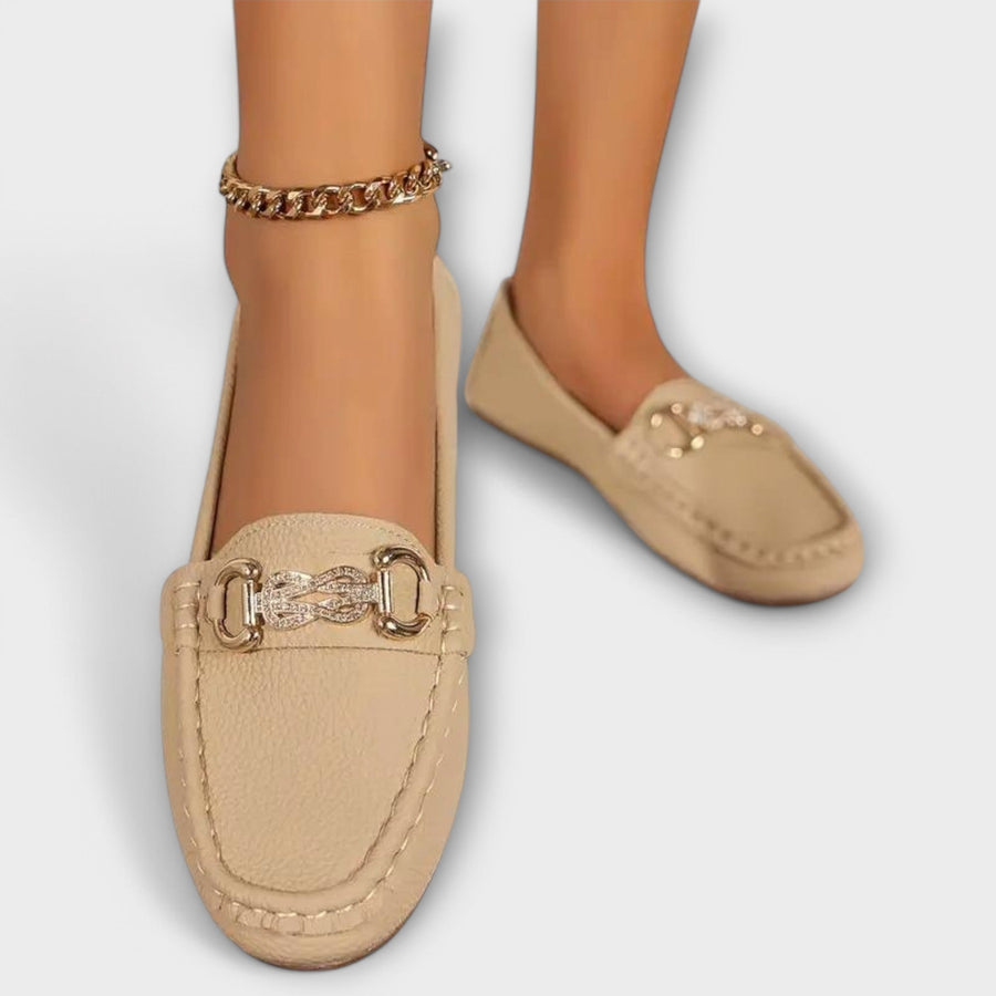 Mocassins Essenciais de Corte Clássico