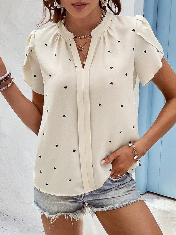 Brigitte | Charming Blouse avec imprimé coeur et col en V