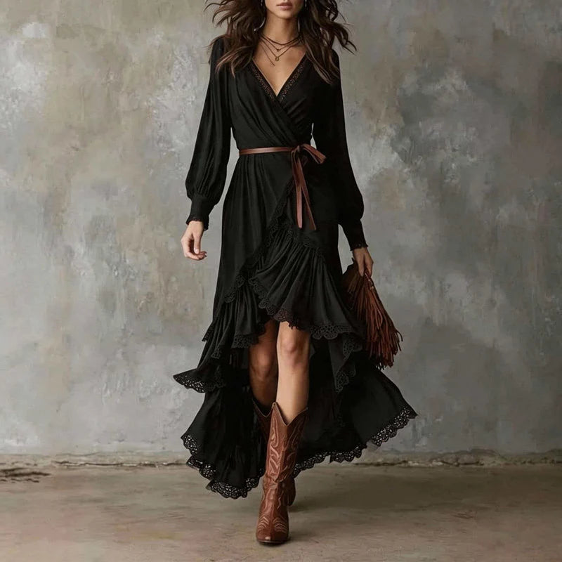 Robe Midi Romantique à Dentelle — détail de la dentelle au col