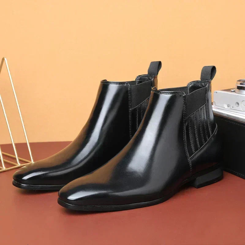 Botins de Salto em Bloco Minimalistas