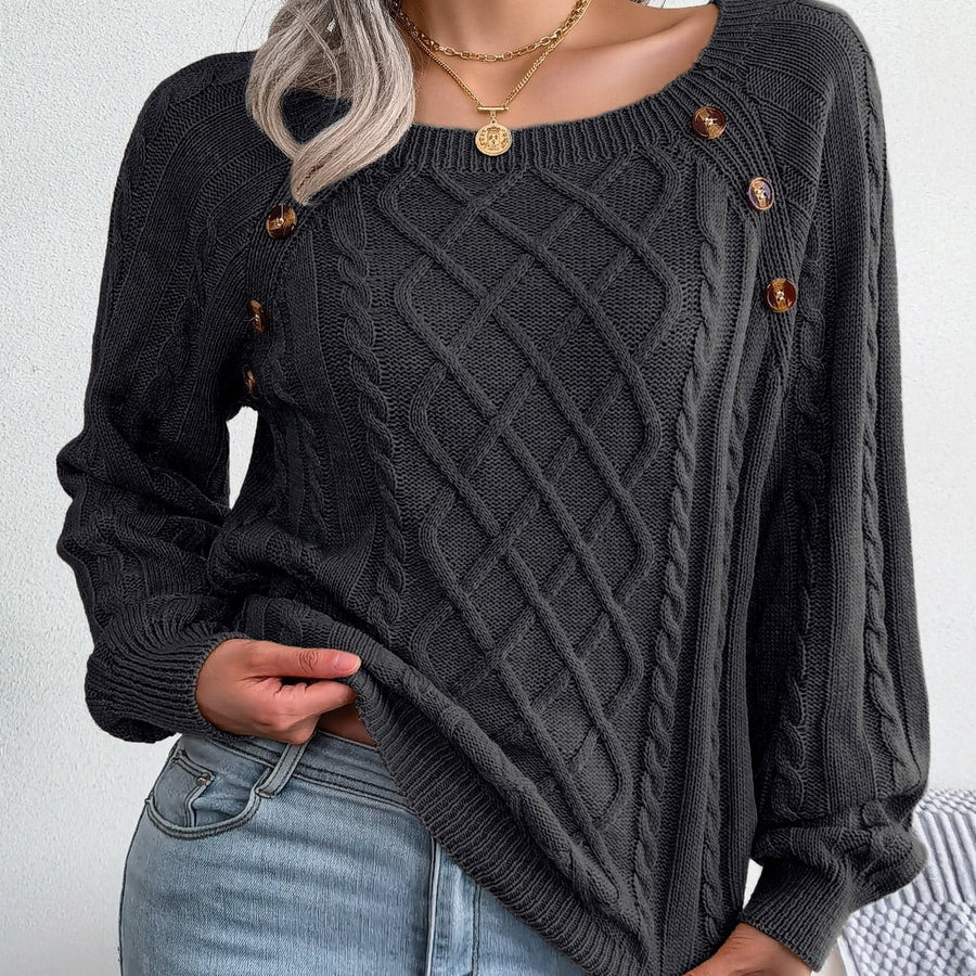 Pull col rond — détail de la coupe et du tombé fluide