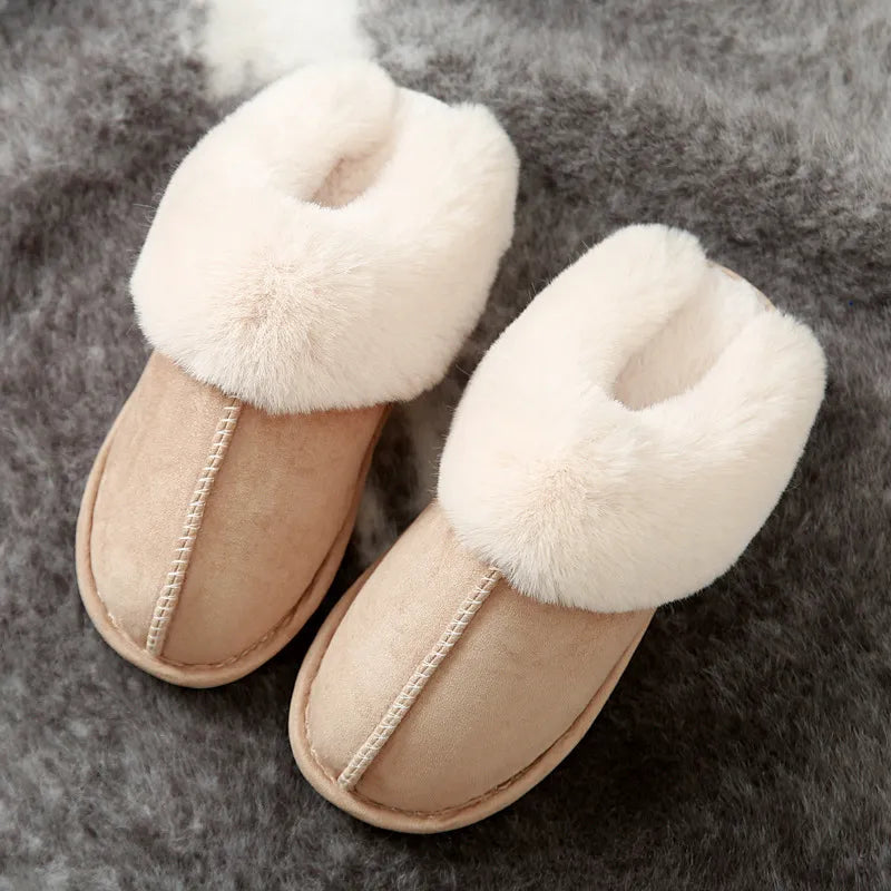 Chaussons Fermés Douillets à Bordure