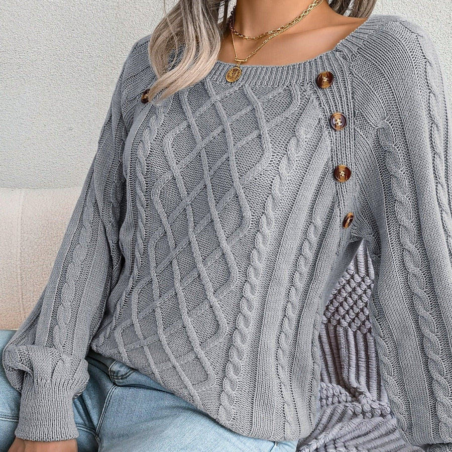 Pull col rond — détail de la texture et de la finition soignée