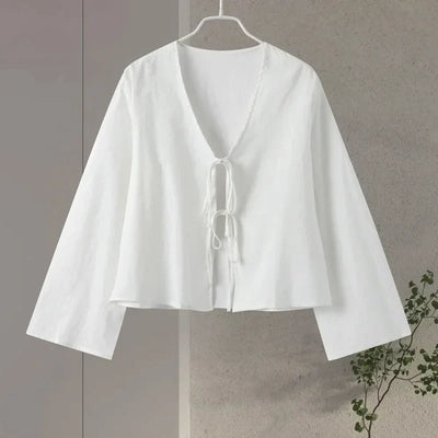 Mare | Blouse élégante avec laçage et manches longues