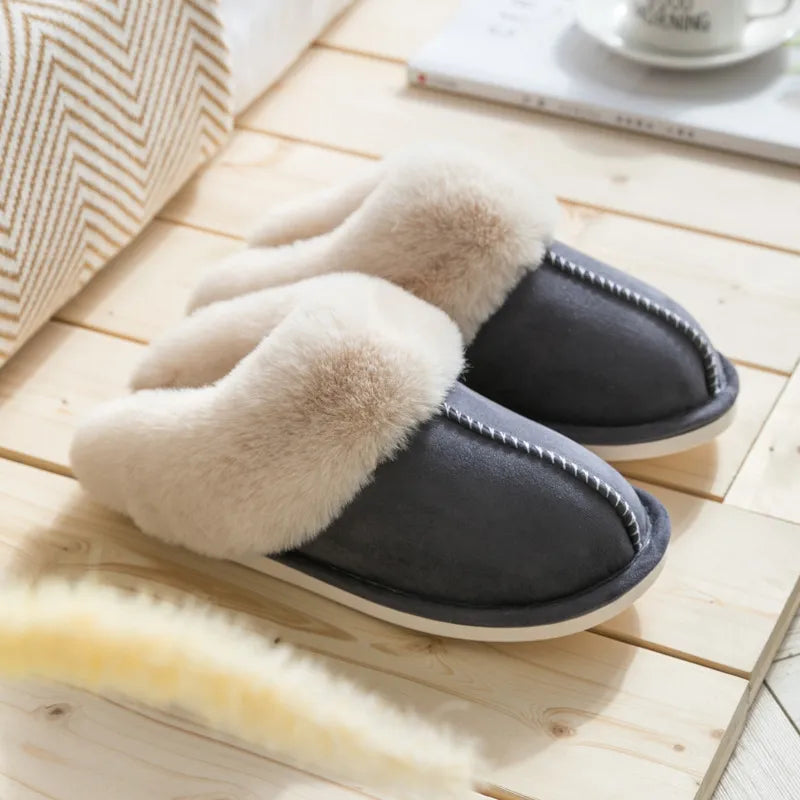 Chaussons Fermés Douillets à Bordure